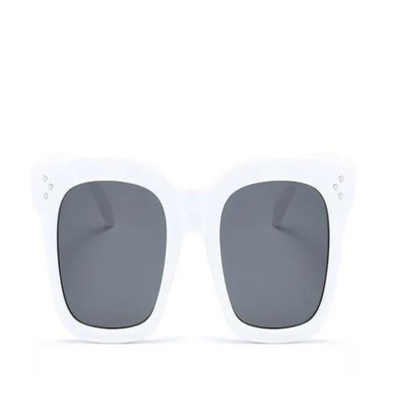Classy and Chic Sunglasses main image 5
